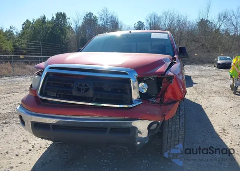 2012 Toyota Tundra Grade 5.7L V8 z USA, uszkodzony, nr VIN 5TFUW5F19CX233898